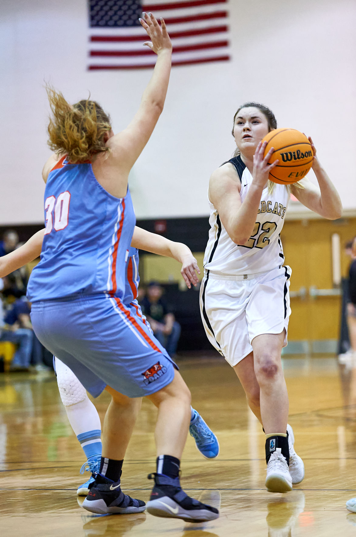 200103 DHS BBALL 1.jpg
